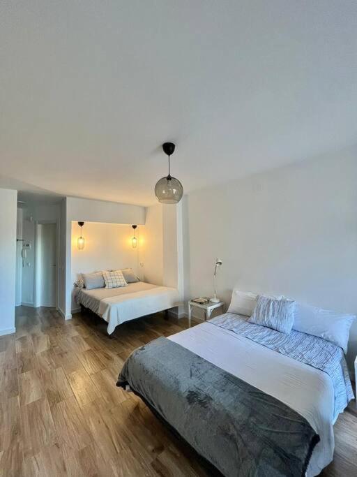 Acogedor Estudio 650 M De Playa Fuengirola Bagian luar foto